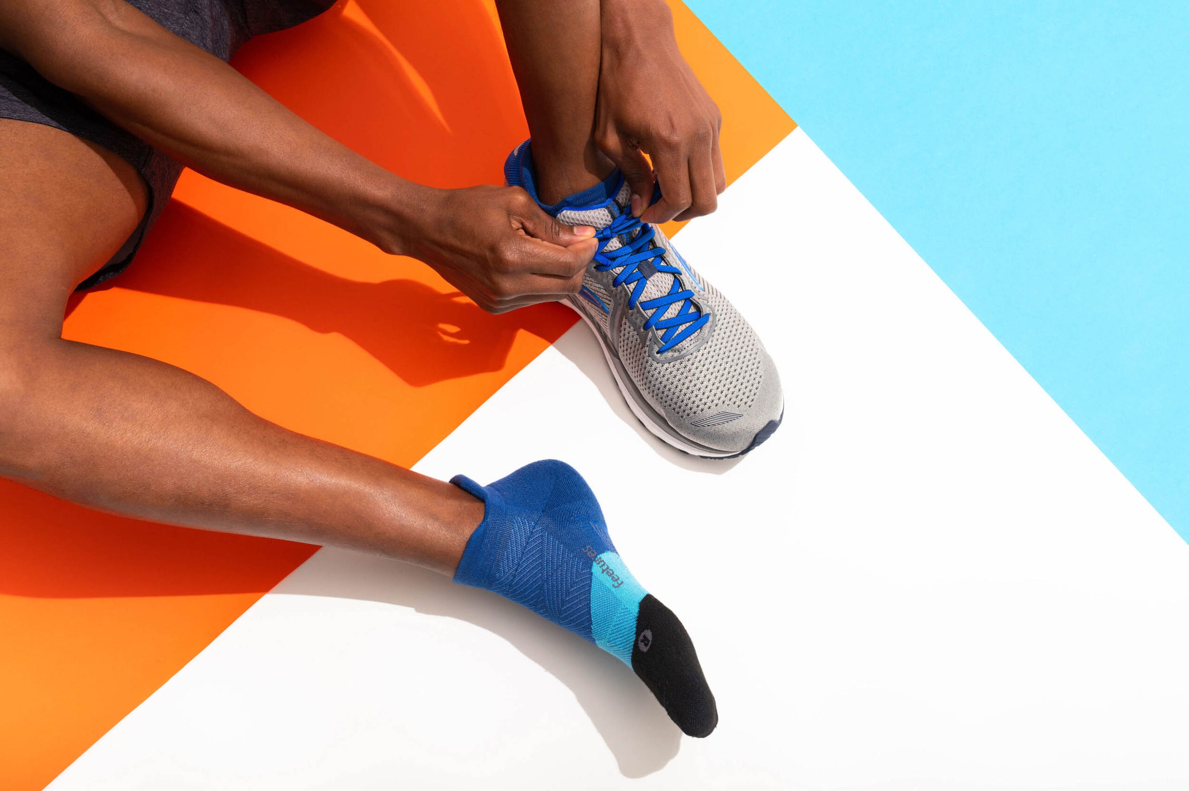 man wearing feetures running socks