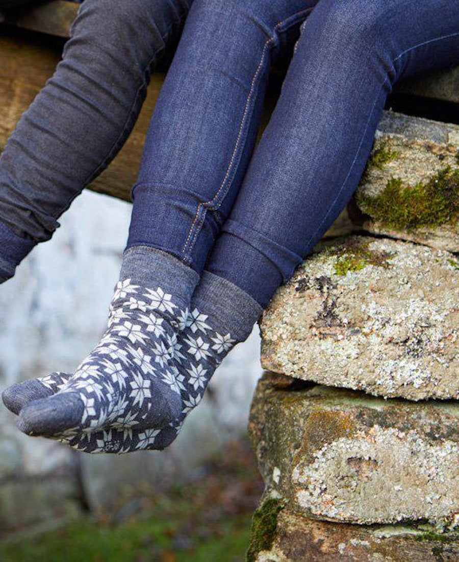 ivanhoe of sweden snowflake socks grey marl
