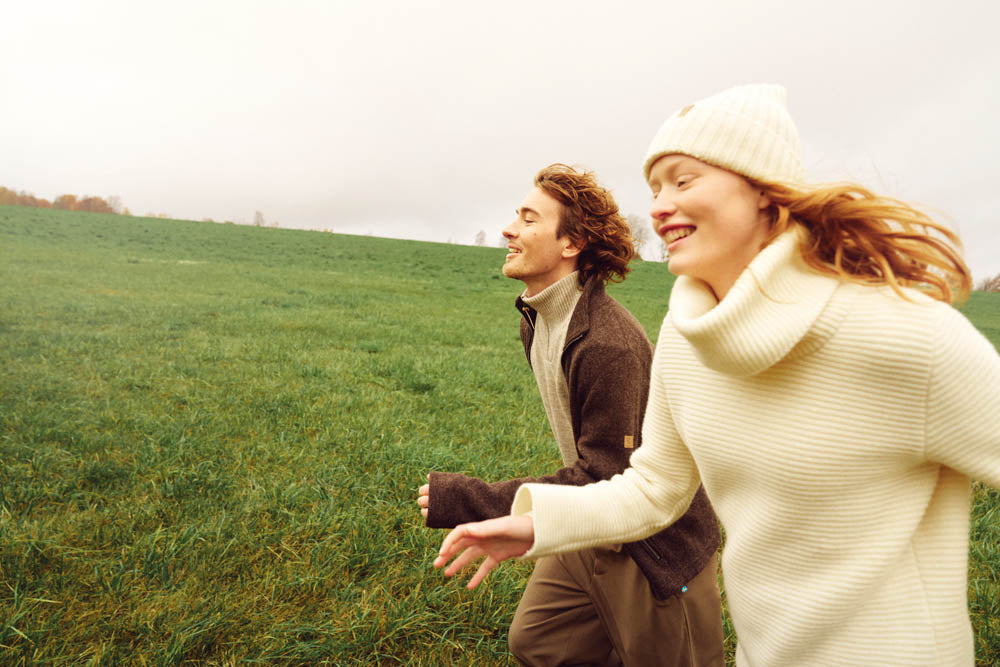 Group hiking in sustainable wool clothing by Ivanhoe of Sweden for Aktiv