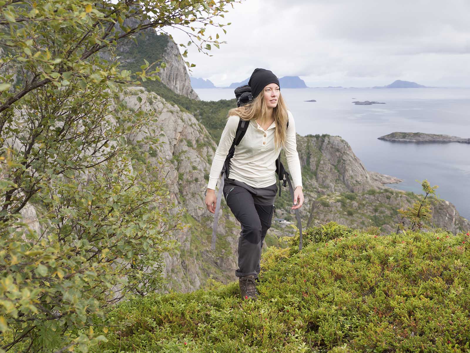 woman hiking in organic wool and silk shirt by northern playground for aktiv outdoor wear